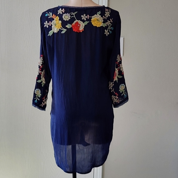 Johnny Was Playa ‎ Embroidered Navy Tunic  Top - Picture 8 of 12